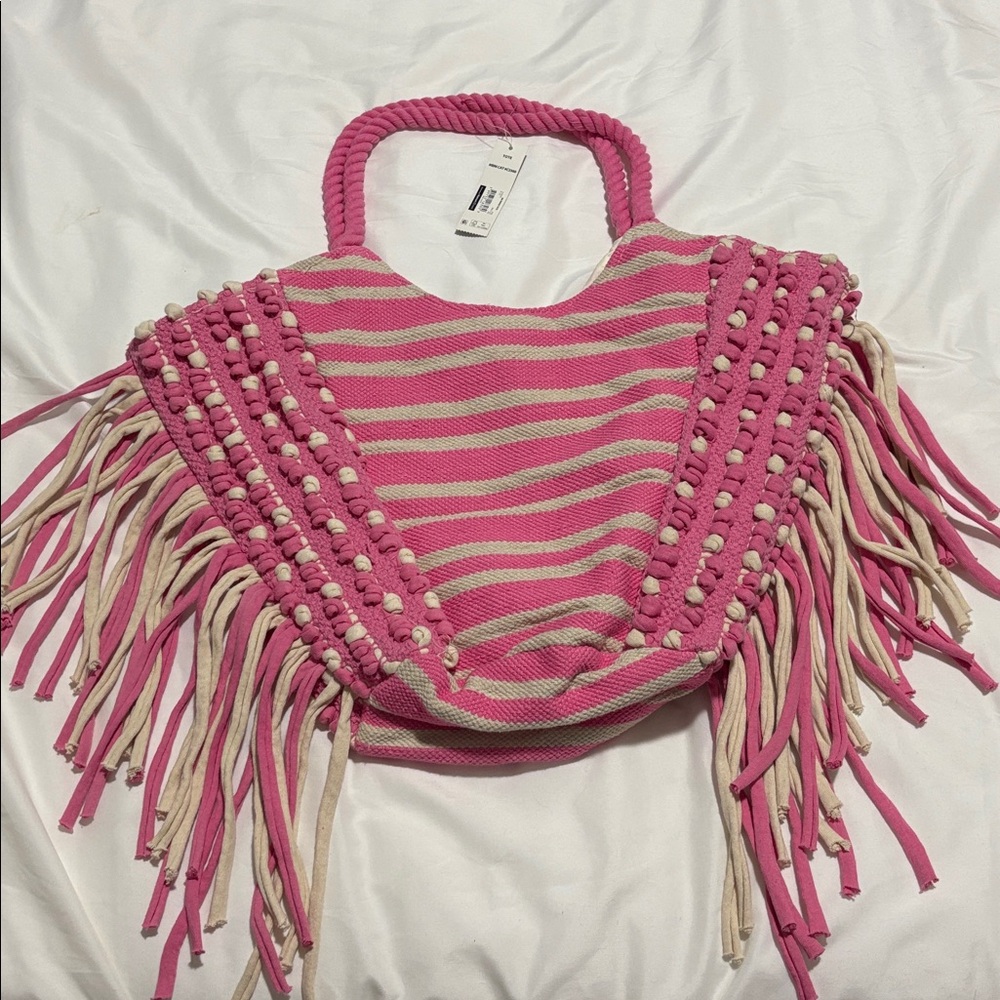 NWT Pink and White Striped Fringe Tote Beach Bag - Picture 3 of 9